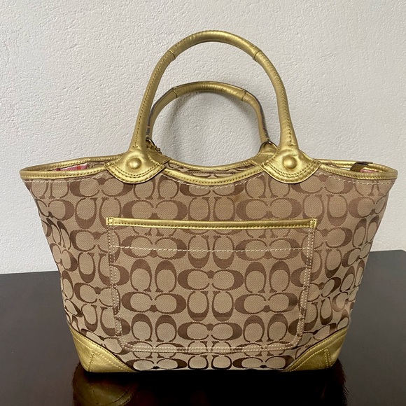 Coach shoulder bag - Picture 4 of 9